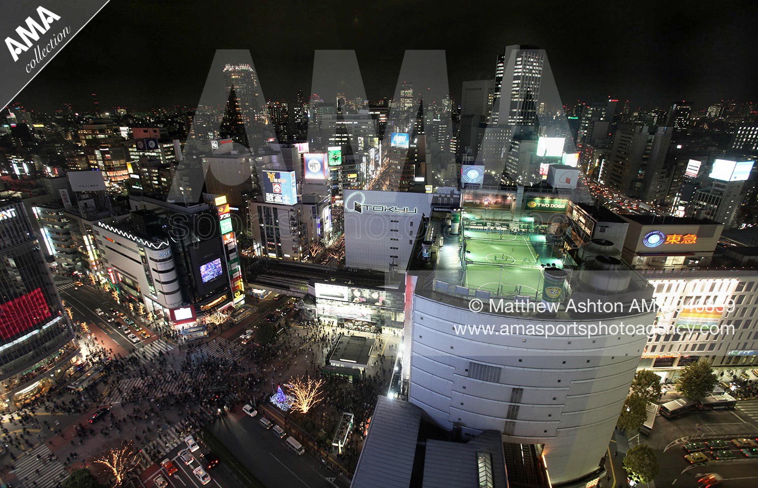 19 December 2008 - Football in Japan - The Adidas Football Park Shibuya, on the roof of the Tokyu Toyoko - Futsal pitch on the roof of a department store building next to Shibuya crossing in Tokyo